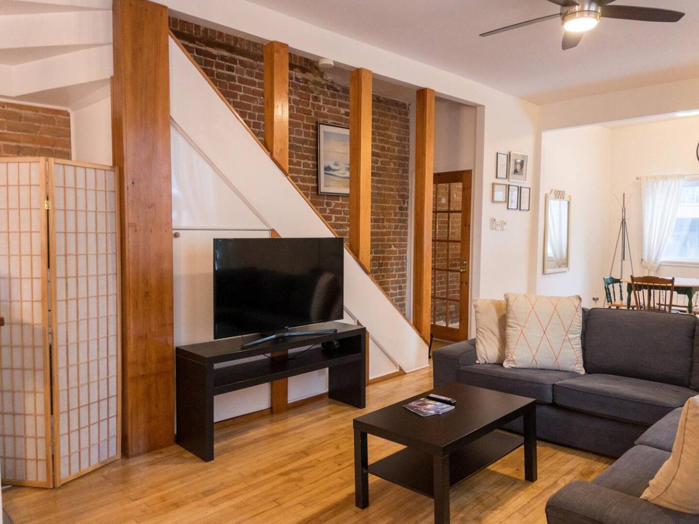 Perfect For Groups Big Livingroom 2 Backyard 3Br Montreal Exterior foto